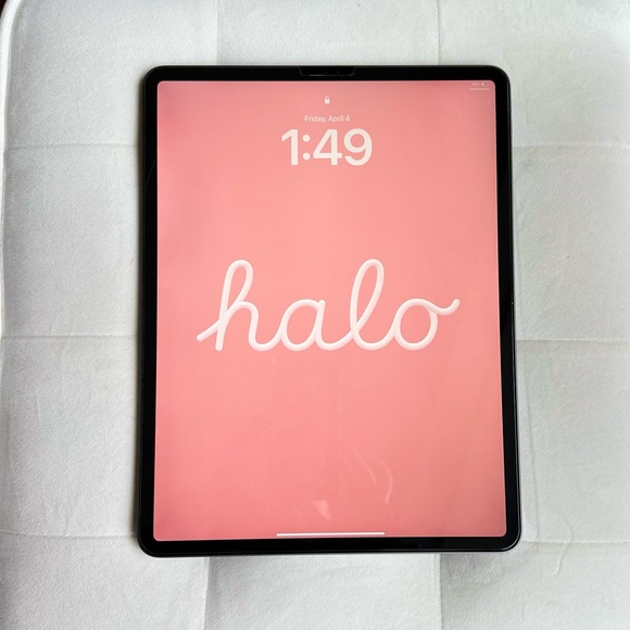 iPad Pro 4th gen M2 12.9” WiFi only 128 gb.